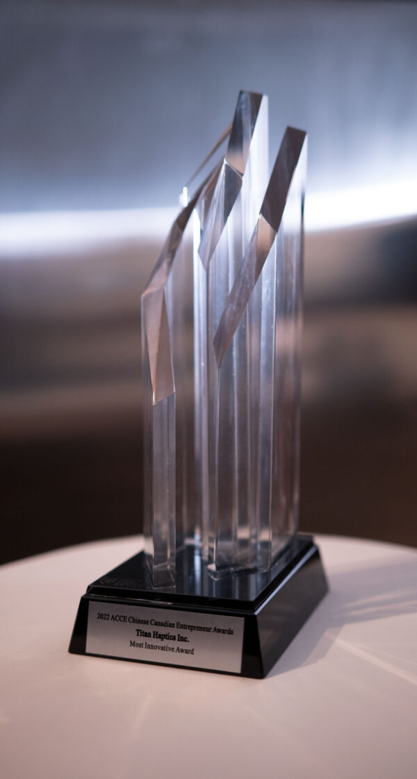 泰坦触觉赢得了最具创新企业奖 TITAN wins Most Innovative Business Award by ACCE